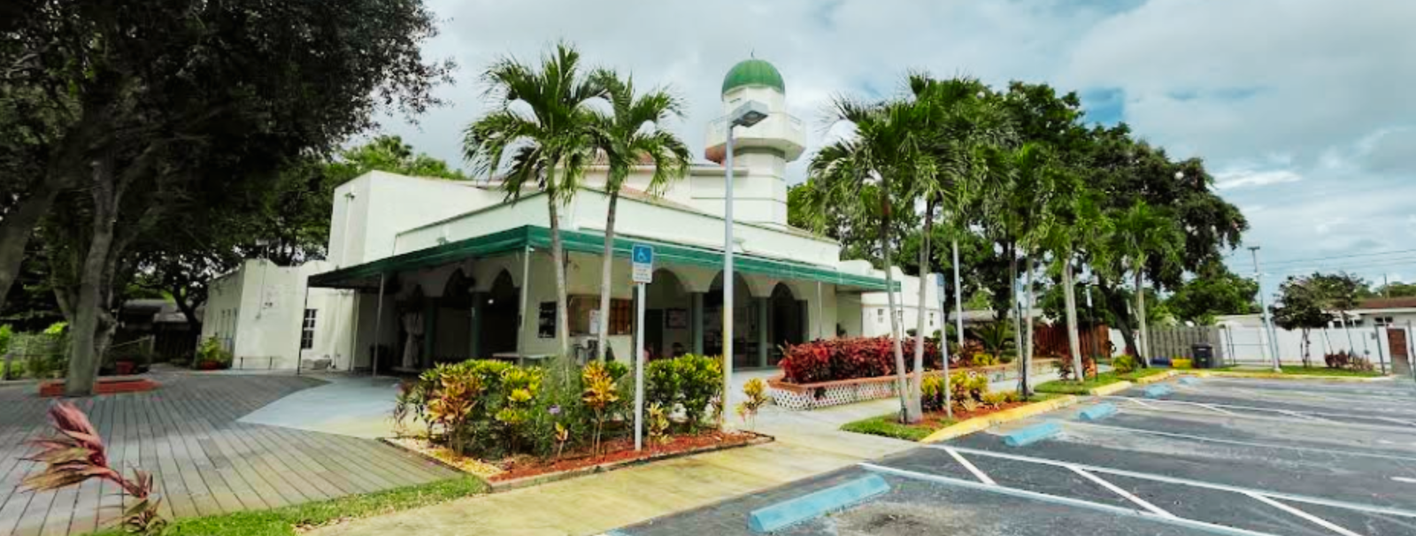 Exterior view of Muslim Community of Palm Beach West Palm Beach building